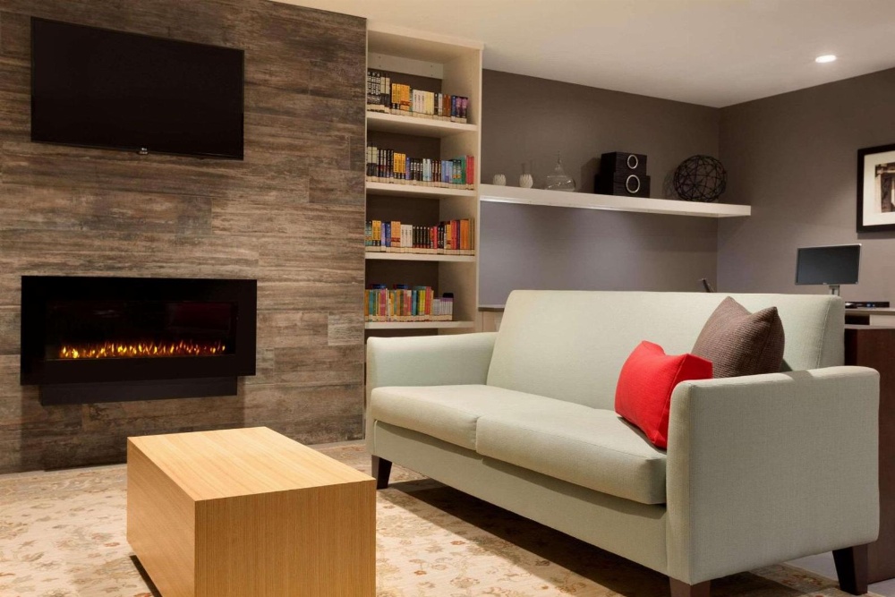 Country Inn & Suites by Radisson Asheville River Arts District Main image